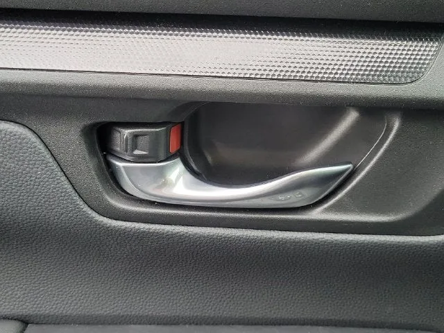 2025 Honda CR-V LX photo 14