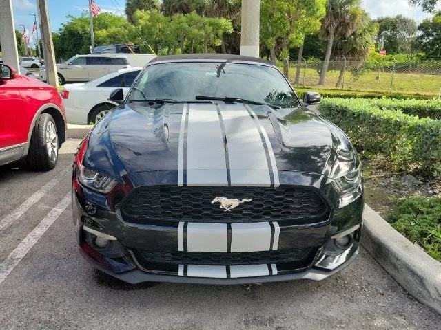 2016 Ford Mustang EcoBoost Premium photo 2
