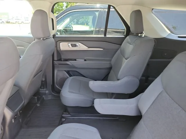 2025 Ford Explorer Active photo 12