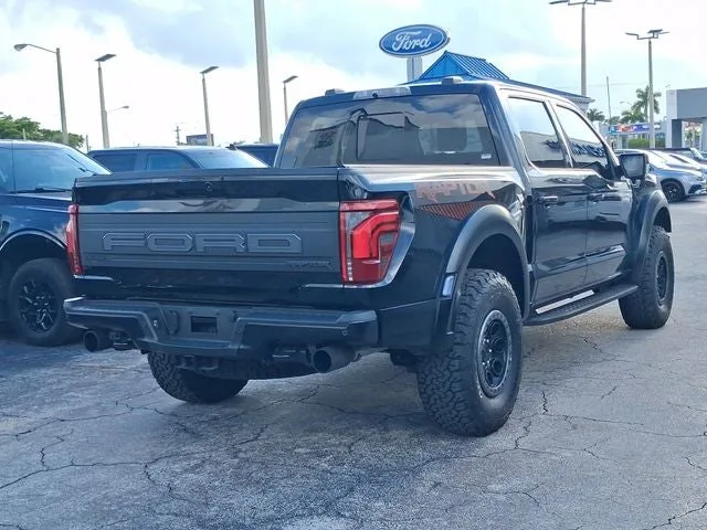 2025 Ford F-150 Raptor photo 4