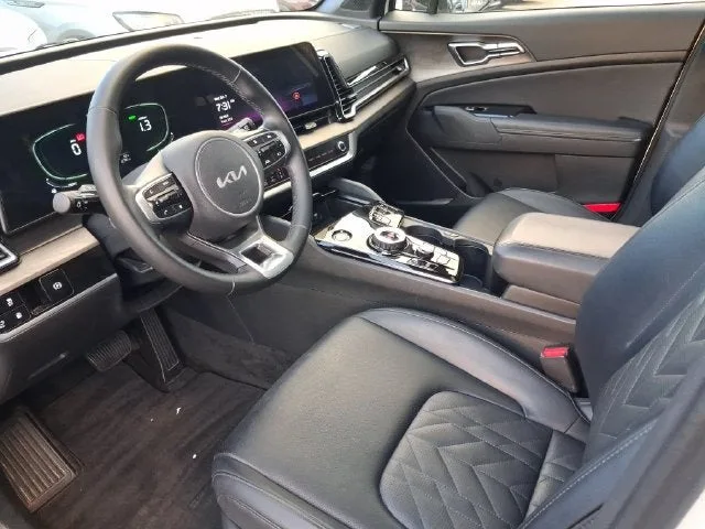 2024 Kia Sportage Plug-In Hybrid X-Line photo 10