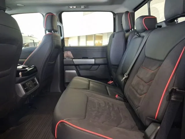 2024 Ford F-250SD Lariat HARLEY DAVIDSON photo 8