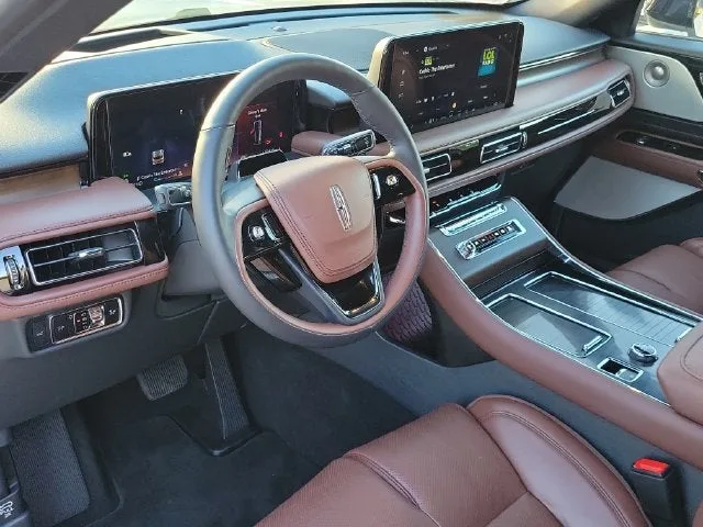 2025 Lincoln Aviator Reserve Premium photo 10