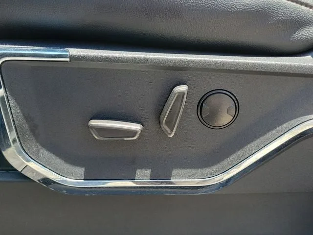 2024 Ford F-150 Lariat photo 14