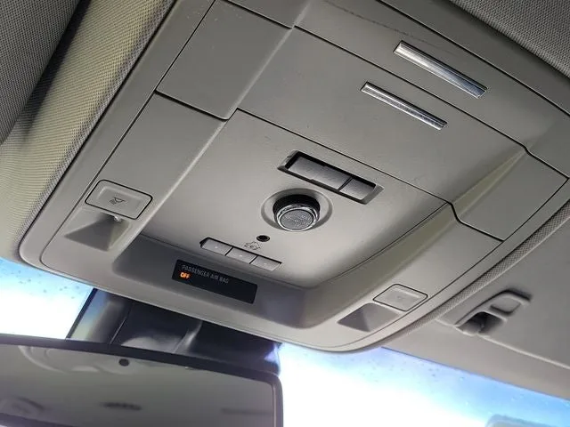 2019 Chevrolet Tahoe LT photo 32