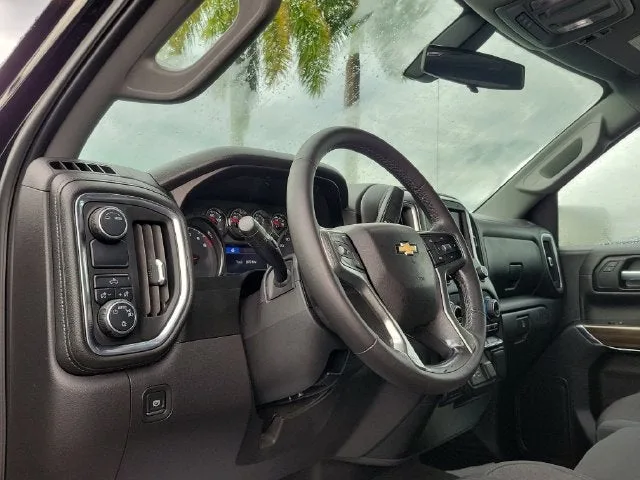 2021 Chevrolet Silverado 1500 LT photo 10