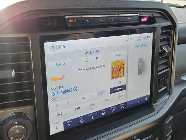 2023 Ford F-150 Platinum photo 30