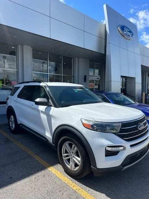 2020 Ford Explorer XLT photo 5