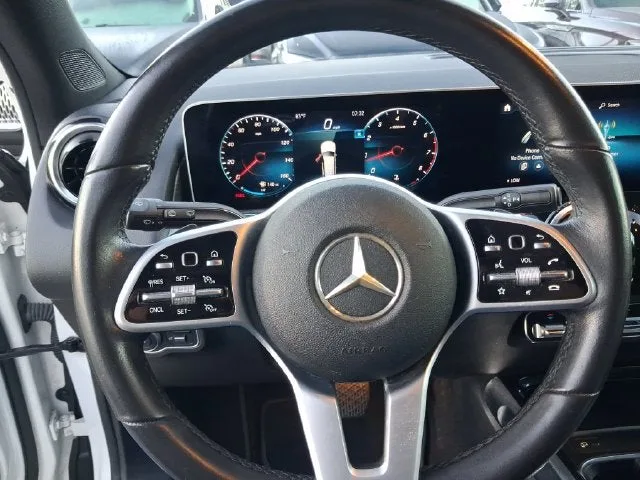 2020 Mercedes-Benz GLB GLB 250 photo 15