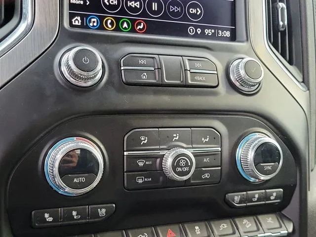 2023 GMC Sierra 2500HD Denali photo 26