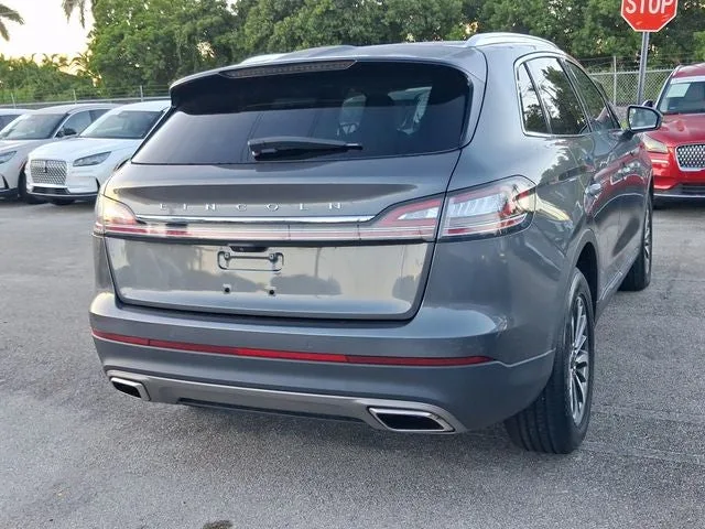 2023 Lincoln Nautilus Standard photo 4