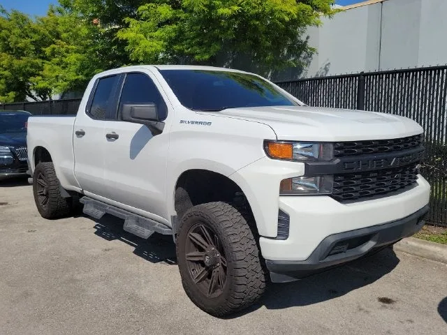 2021 Chevrolet Silverado 1500 WT photo 2