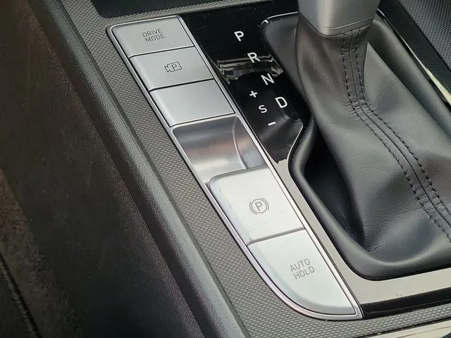 2022 Hyundai Elantra Limited photo 27