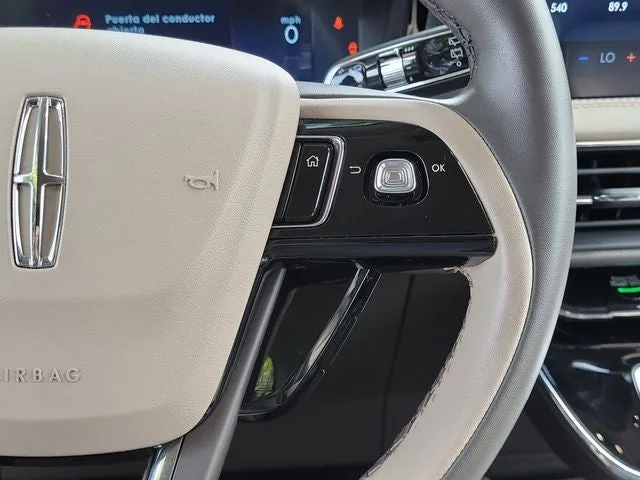 2024 Lincoln Corsair Premiere photo 22