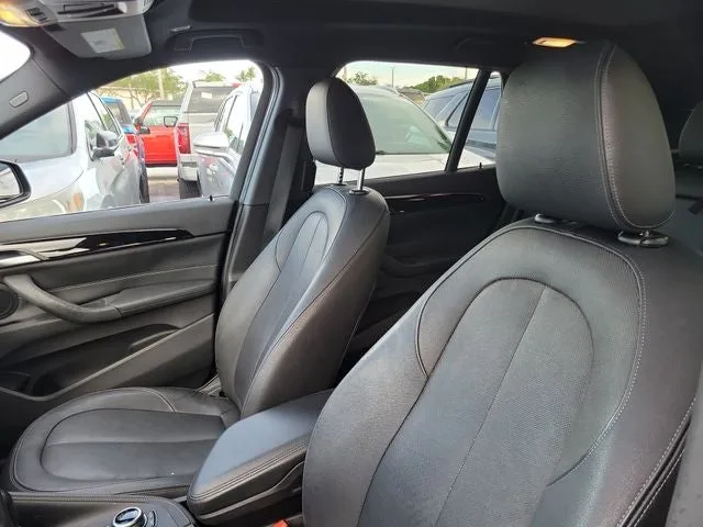 2018 BMW X1 sDrive28i photo 11