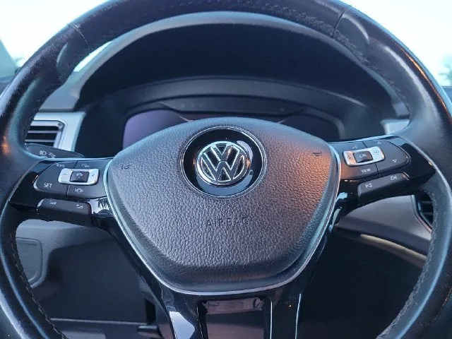 2019 Volkswagen Atlas SEL Premium 4Motion photo 18