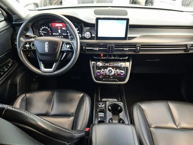 2021 Lincoln Corsair Standard photo 7