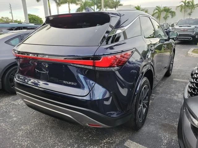 2023 Lexus RX 350 Premium photo 3
