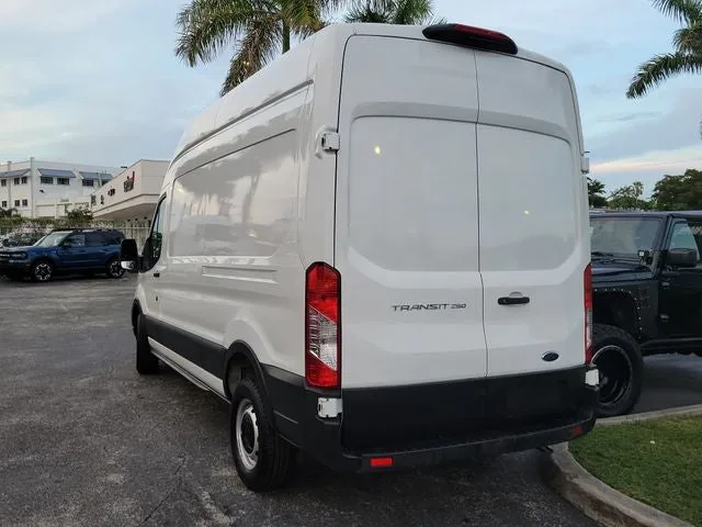 2023 Ford Transit-250 Base photo 3