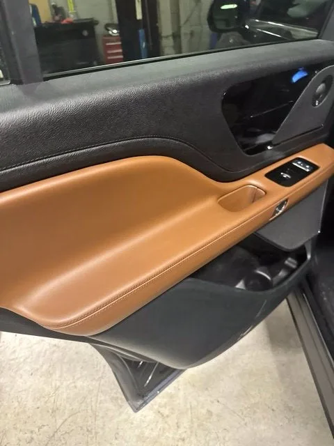 2023 Lincoln Aviator Reserve Premium photo 5