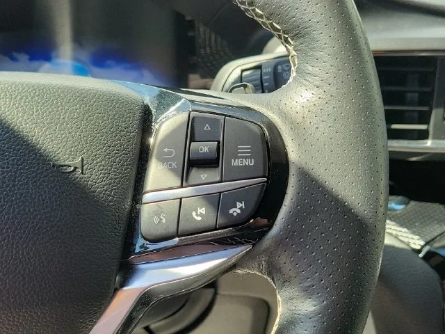 2023 Ford Explorer ST photo 21