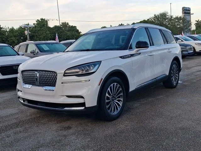 2024 Lincoln Aviator Reserve Premium photo 2