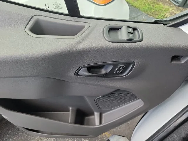 2025 Ford Transit-250 Base photo 13