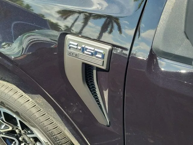 2023 Ford F-150 XLT photo 8