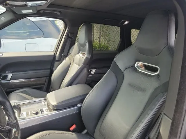 2022 Land Rover Range Rover Sport SVR photo 10
