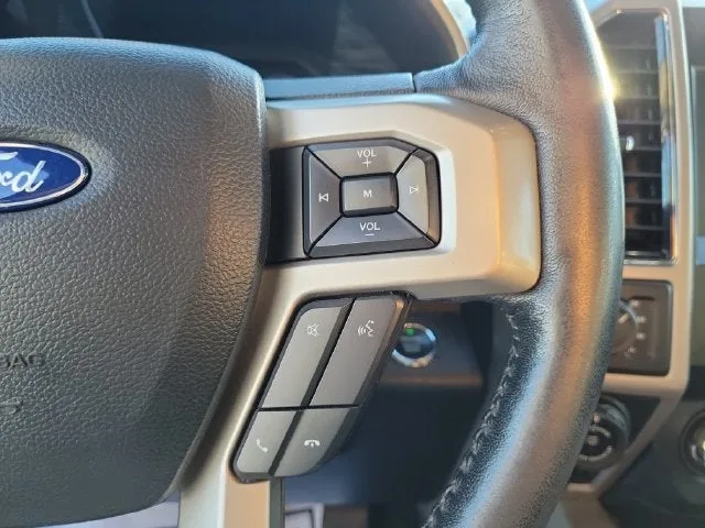 2019 Ford F-150 Lariat photo 21