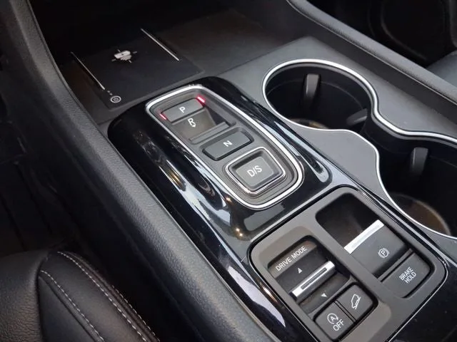 2023 Honda Pilot Touring photo 21