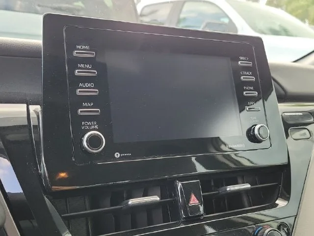 2022 Toyota Camry LE photo 22