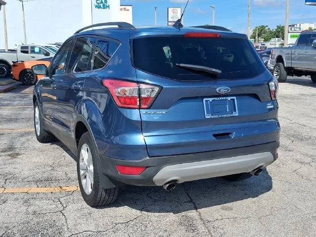 2018 Ford Escape SE photo 3