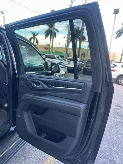 2022 GMC Yukon XL Denali photo 11
