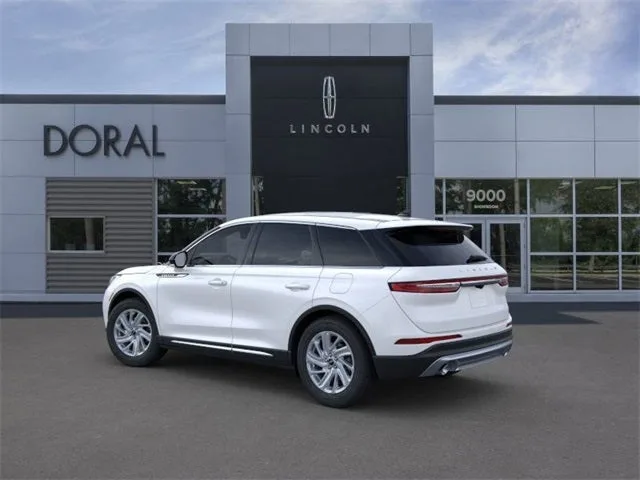 2024 Lincoln Corsair Premiere photo 4