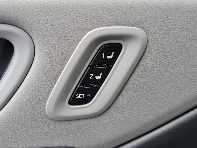 2024 Honda Pilot Touring photo 14