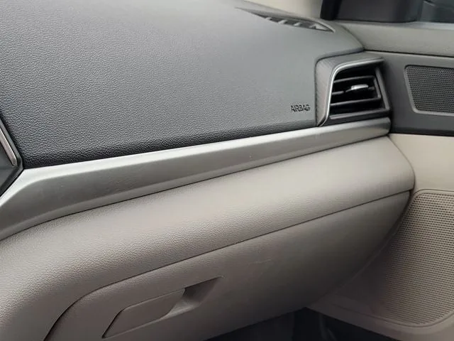 2020 Hyundai Elantra SE photo 28