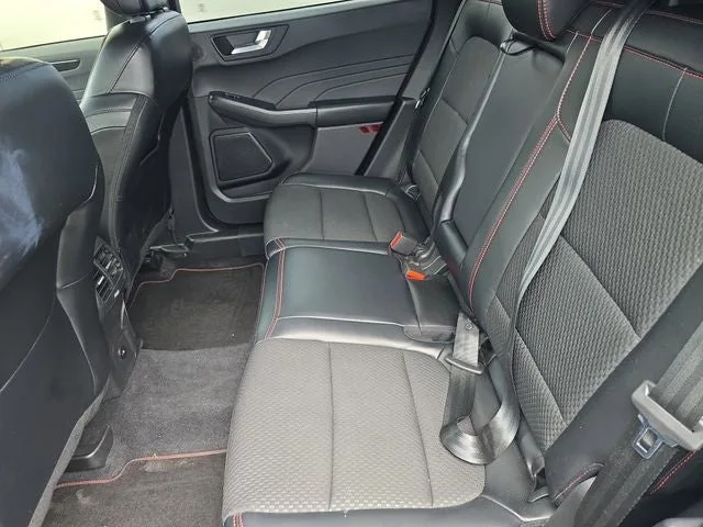 2023 Ford Escape ST-Line Select photo 12