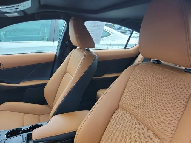 2025 Lexus IS 350 F SPORT Design photo 10
