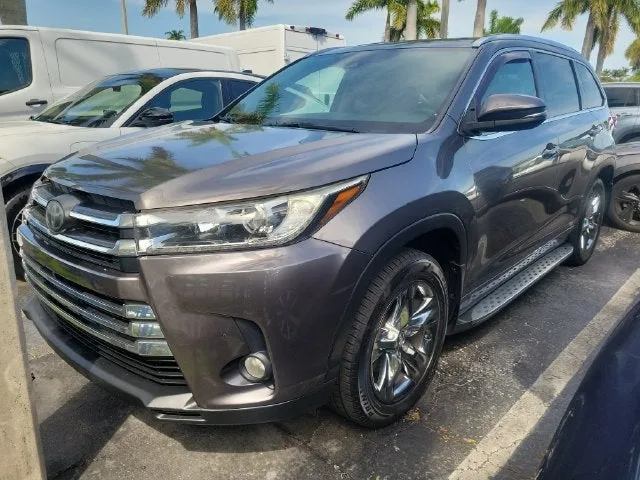 2017 Toyota Highlander Limited Platinum photo 32
