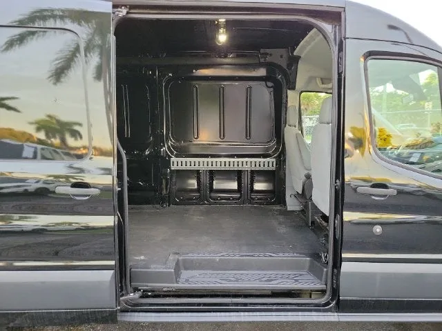 2015 Ford Transit-250 Base photo 14