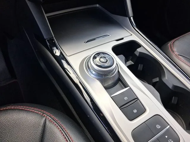 2023 Ford Explorer ST-Line photo 20