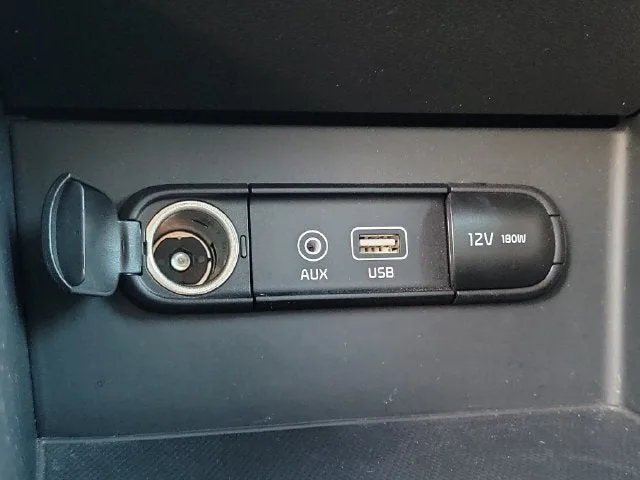 2019 Kia Niro LX photo 27