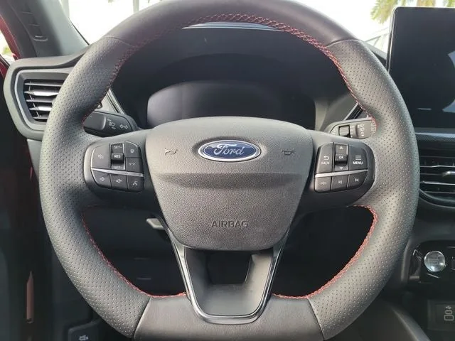 2024 Ford Escape ST-Line photo 18