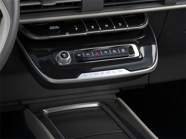 2025 Lincoln Corsair Premiere photo 15