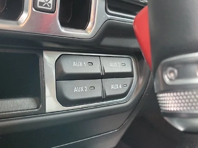 2022 Jeep Wrangler Unlimited Sahara High Altitude photo 26