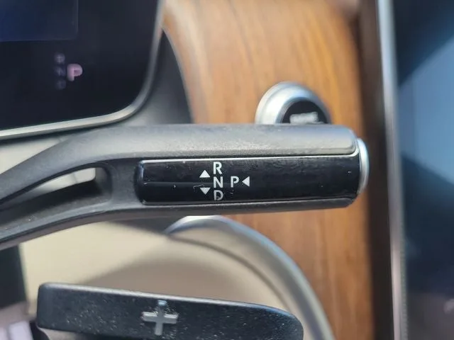 2024 Mercedes-Benz GLC GLC 300 photo 19