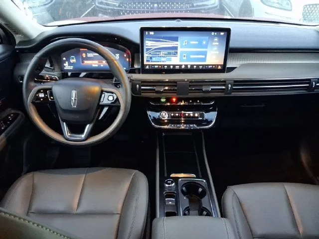 2024 Lincoln Corsair Premiere photo 7