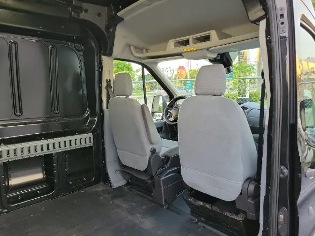 2015 Ford Transit-250 Base photo 15