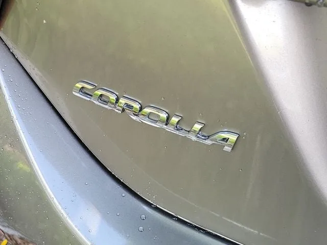 2018 Toyota Corolla LE photo 5